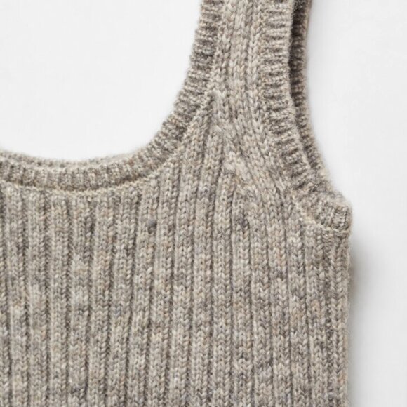 Mango Ribbed Strap Tank Top - Picture 2 of 5